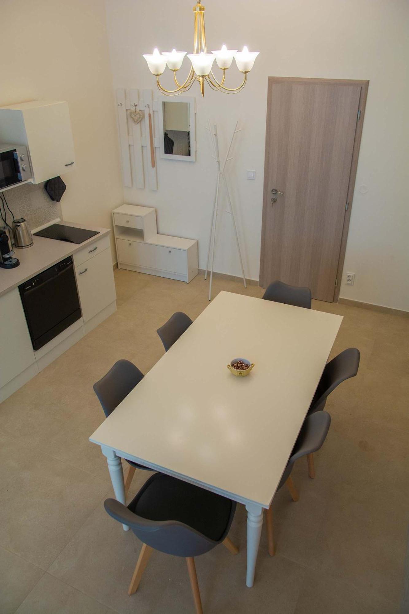 City Centre Apartment With Parking Praga Zewnętrze zdjęcie